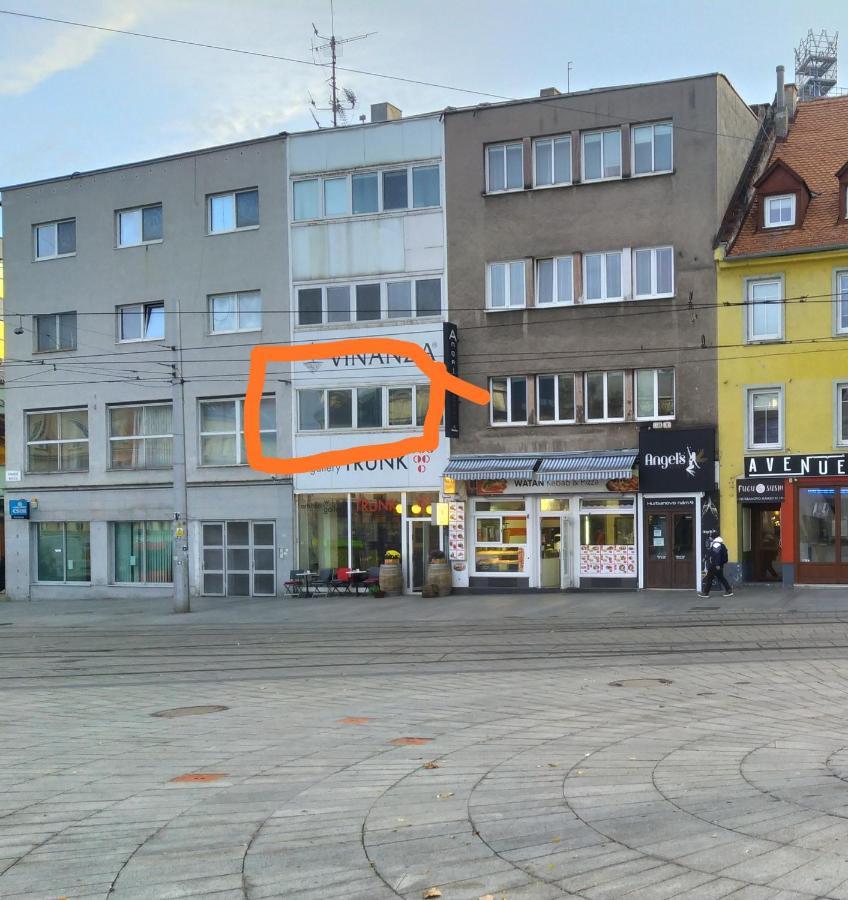 Krasny Byt S Vyhladmi V Historickom Centre Bratislava Eksteriør billede